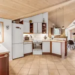 度假居 Ronna - 2-2km From The Sea By Interhome