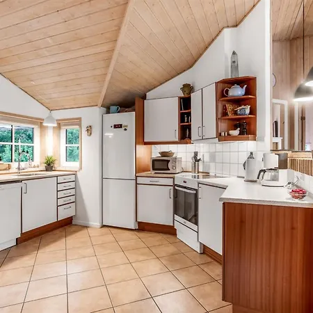 Holiday home Ronna - 2-2km From The Sea By Interhome *