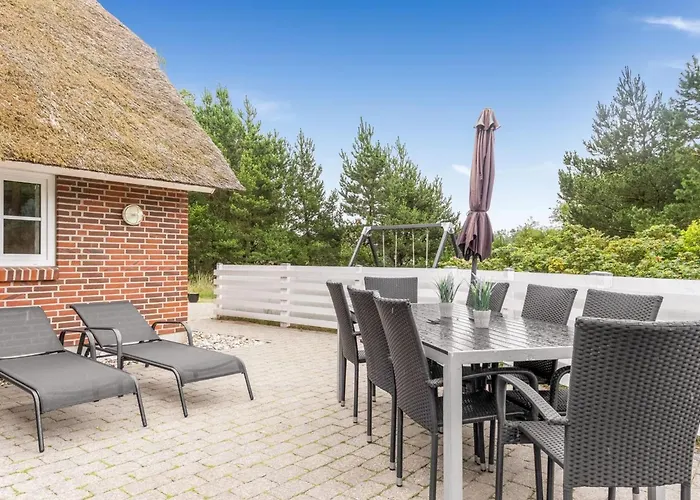 Holiday home Ronna - 2-2km From The Sea By Interhome